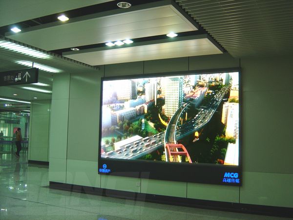 上海地铁室内LED全彩显示屏