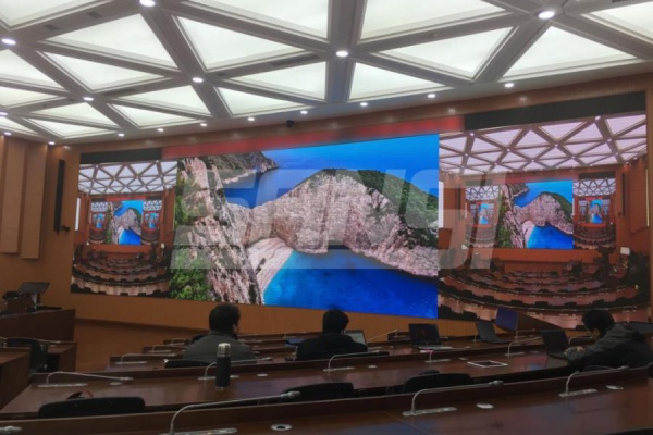 北京国防大学多功能厅室内全彩屏