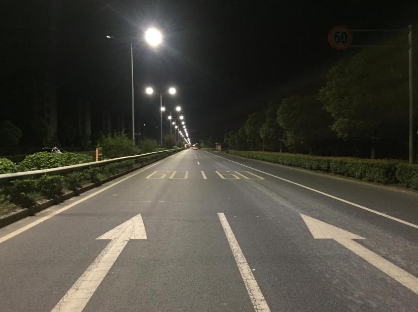 智慧路灯,道路照明,LED路灯,助力城市,多维场景升级