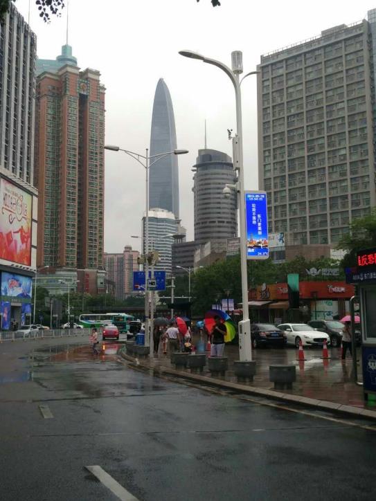上海三思,以光为笔,勾勒未来城市,智慧路灯