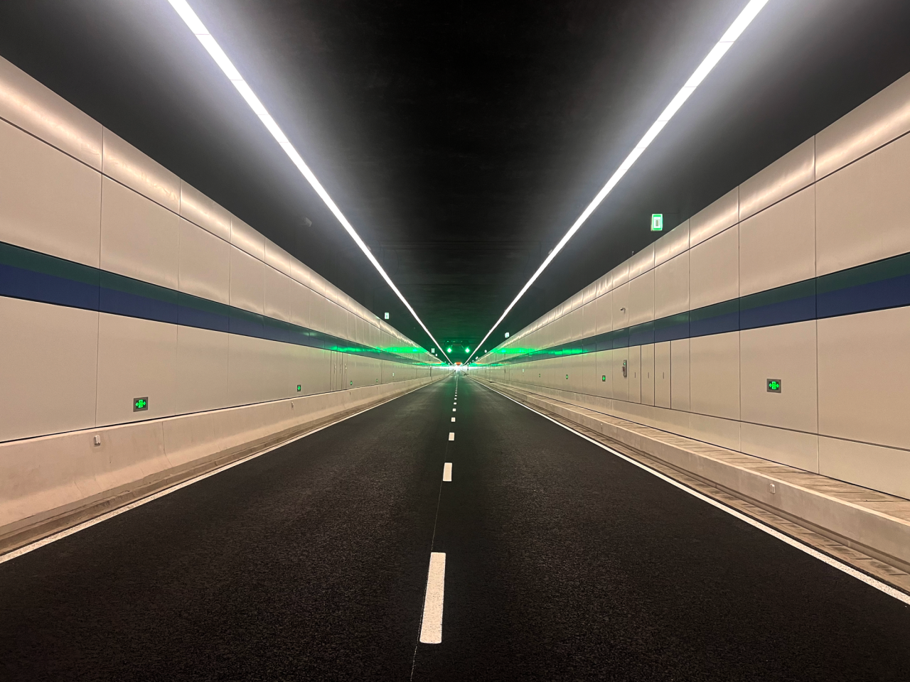 钱塘隧道,正式通车,上海三思,智慧照明,赋能融杭新动脉