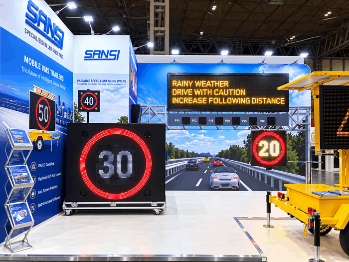 亮相英国,上海三思参展,Highways UK 2026,欧标交通显示屏,适配多样道路场景