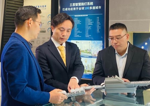 LED显示屏,LED显示屏厂家,LED照明厂家,照明解决方案,显示屏解决方案