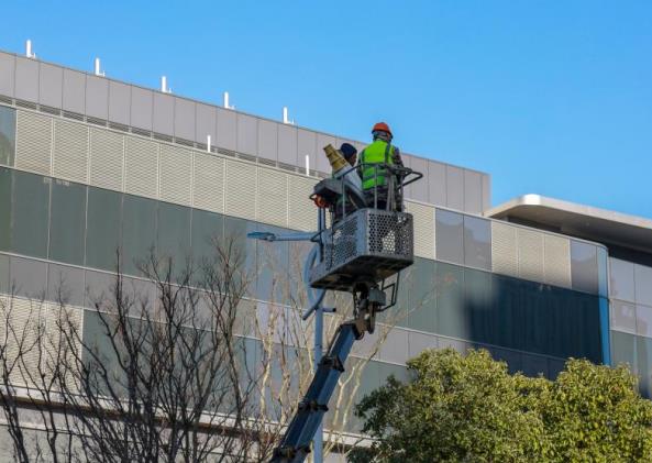 LED显示屏,LED显示屏厂家,LED照明厂家,照明解决方案,显示屏解决方案