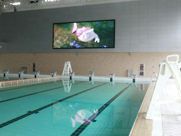 上海交通大学游泳馆led室内全彩显示屏