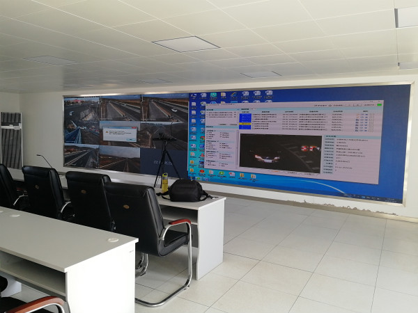 内蒙古交通总队指挥调度中心150㎡室内全彩屏