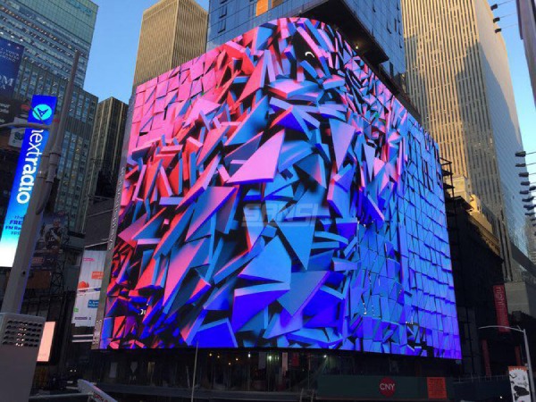 上海三思承建的美国纽约时代广场弧形屏