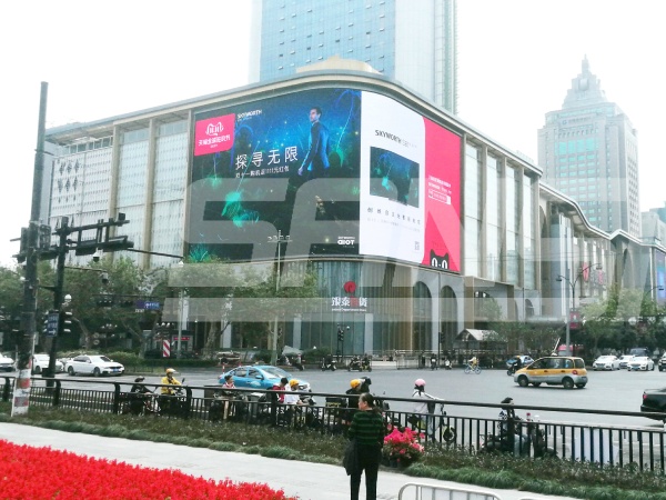 杭州武林银泰杭百大楼LED显示屏