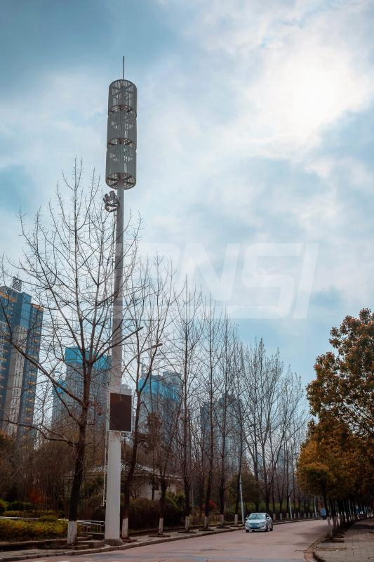 武汉学府路智慧路灯30米高杆灯