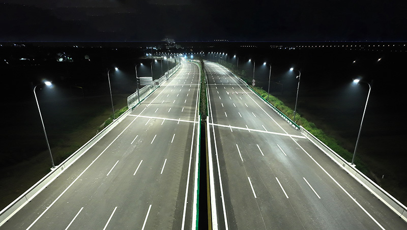 金义中央大道通车,三思智慧综合杆,道路照明系统方案,点亮23公里智慧公路