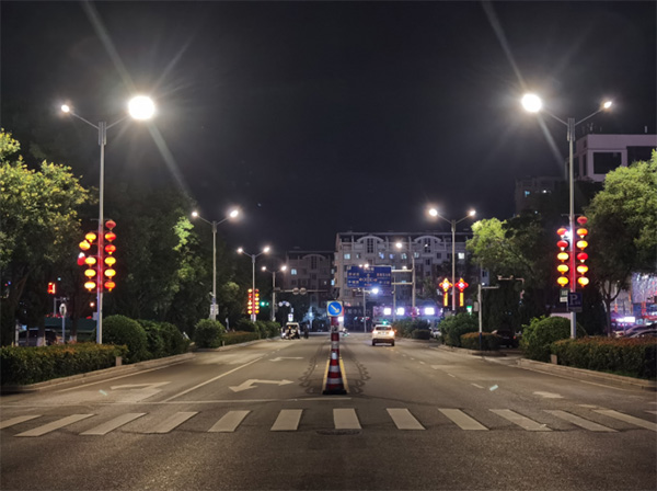 三思助力城阳区主城区路灯节能改造工程