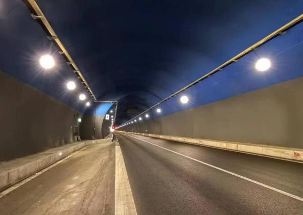 LED显示屏,LED显示屏厂家,LED照明厂家,照明解决方案,显示屏解决方案